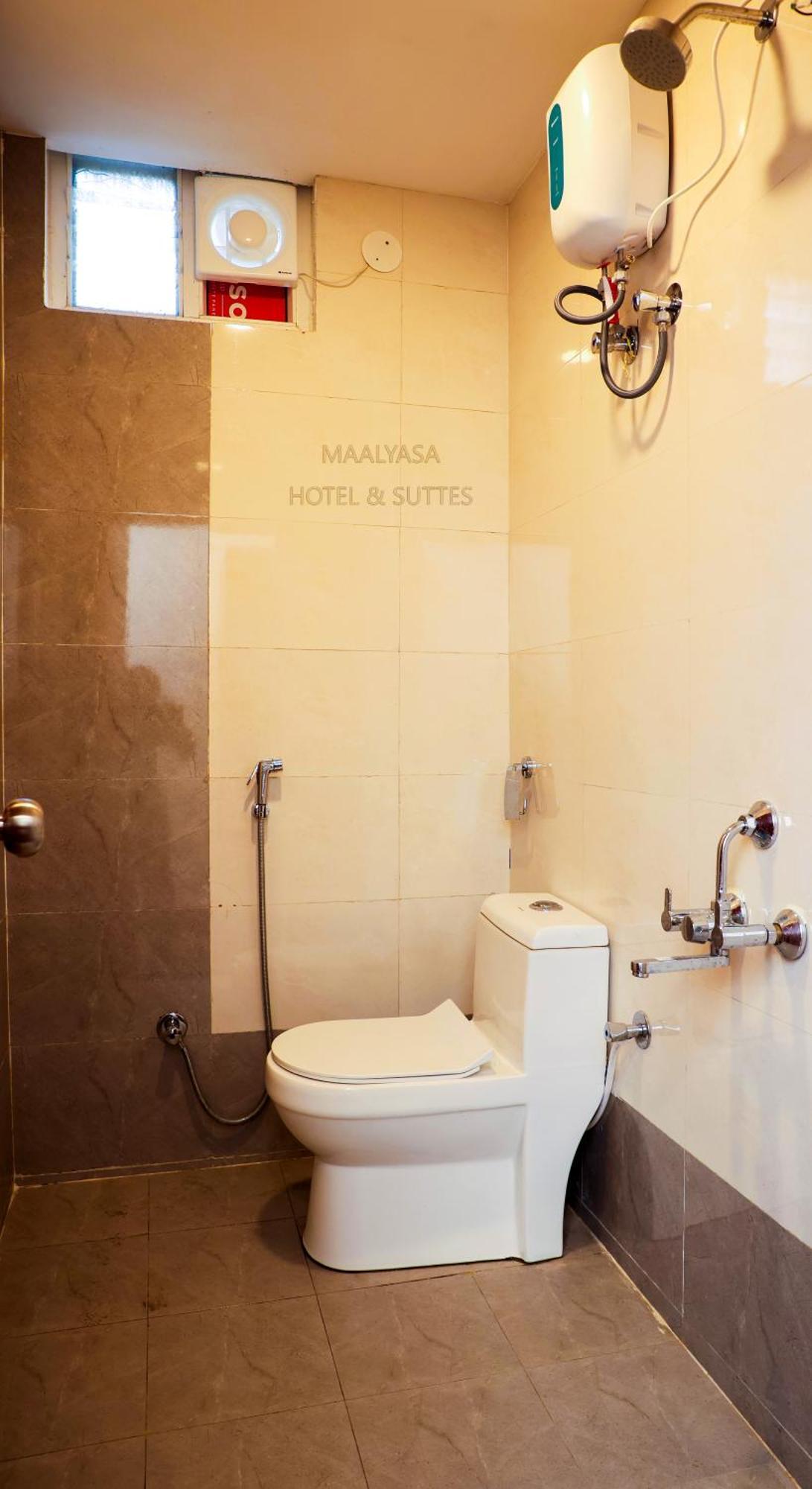 Maalyasa Hotel And Suites ハイデラバード エクステリア 写真