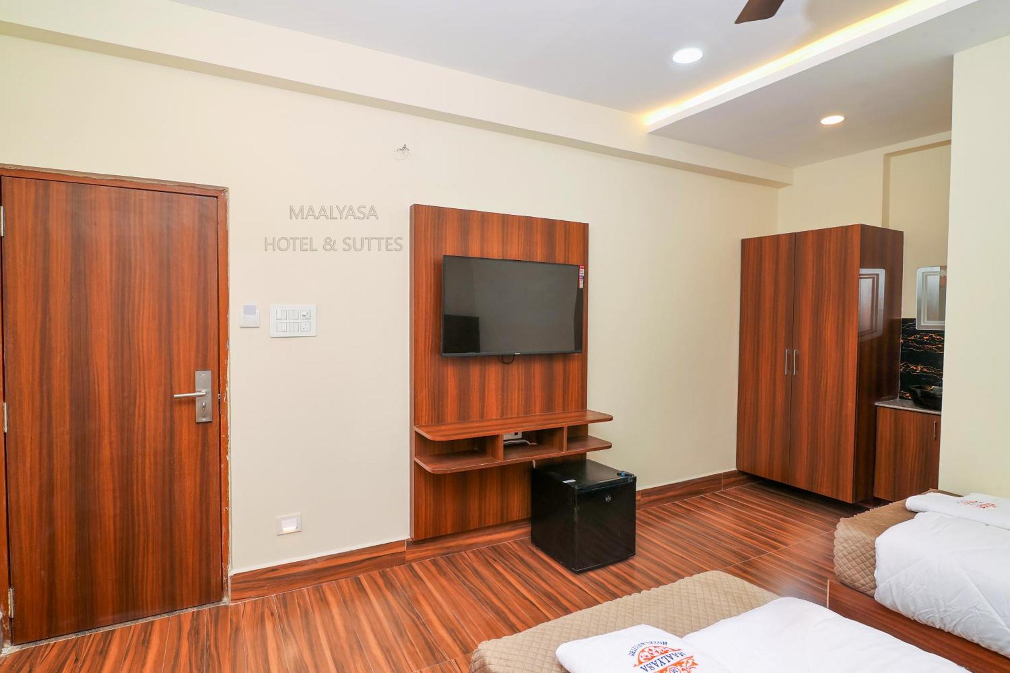 Maalyasa Hotel And Suites ハイデラバード エクステリア 写真