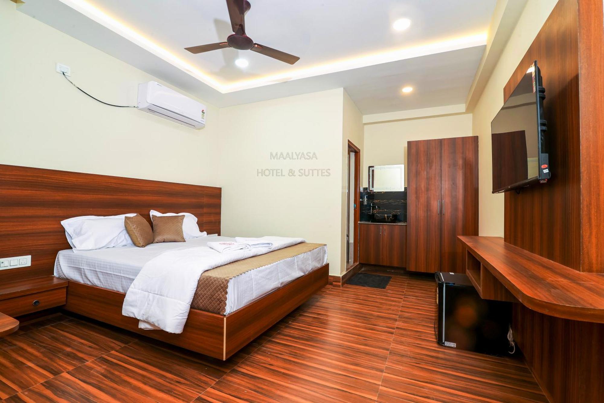 Maalyasa Hotel And Suites ハイデラバード エクステリア 写真